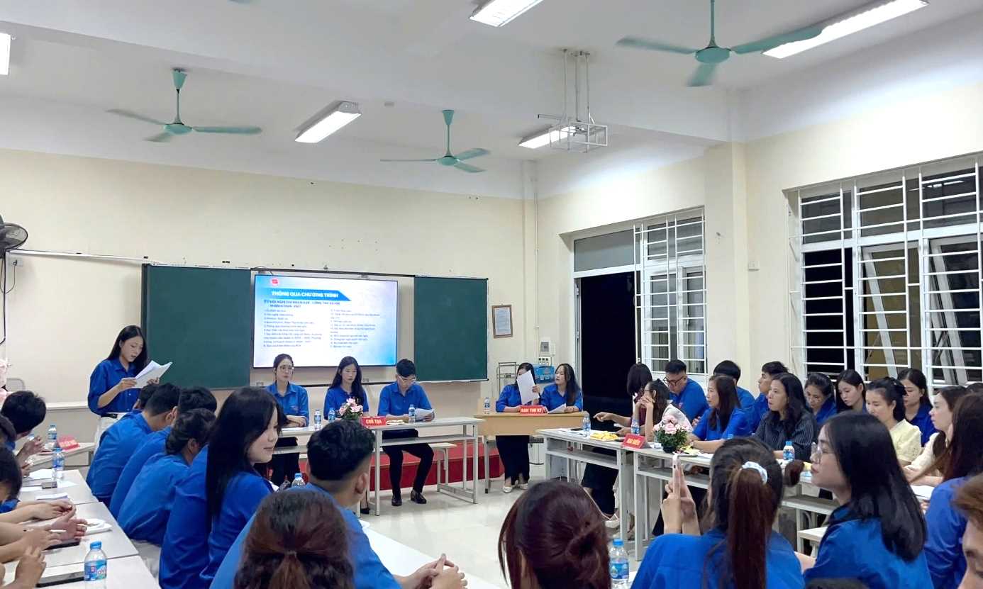 Các chi đoàn Khoa Khoa học xã hội tổ chức Đại hội nhiệm kỳ 2026 - 2027